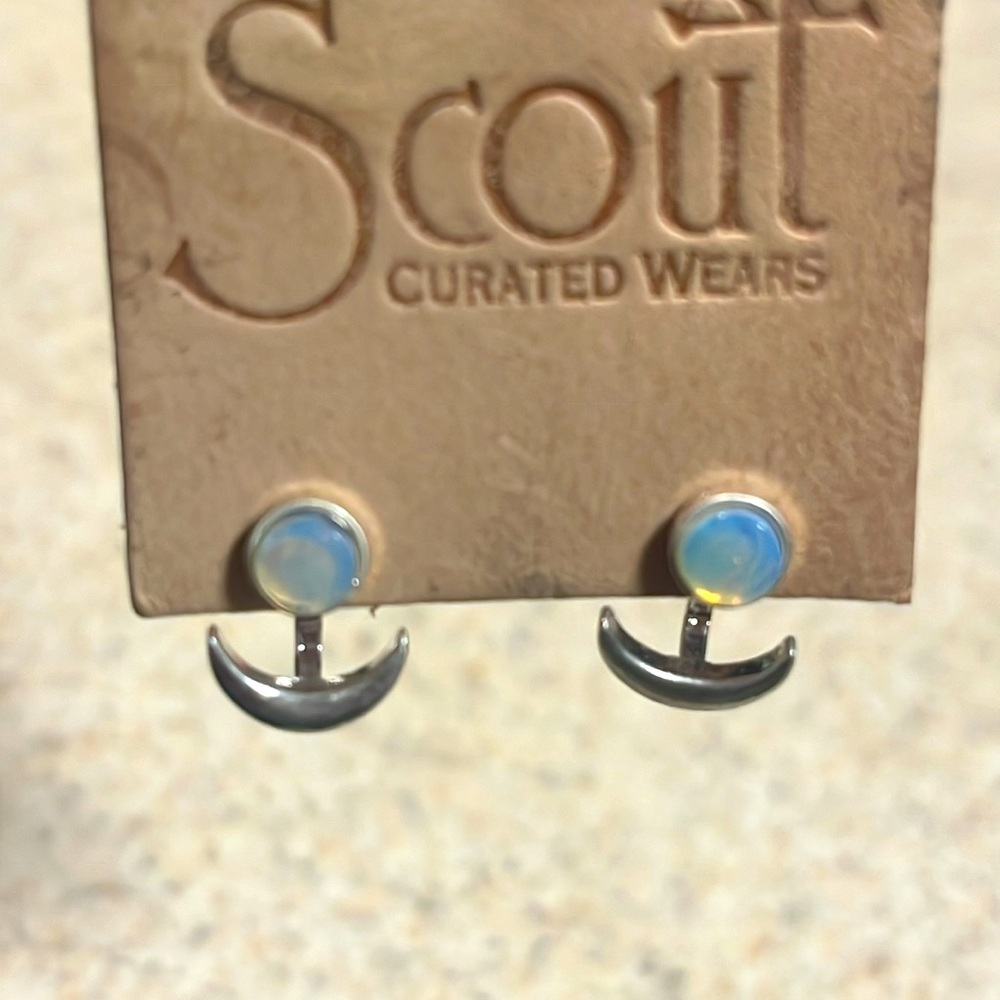 SCOUT OPALITE EARRINGS NWT!
